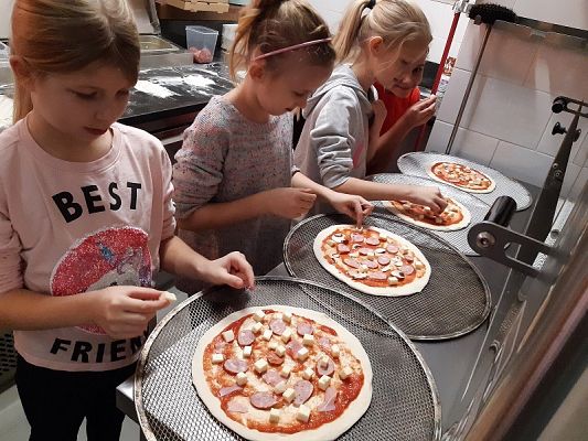  Grafika #0: Wyjazd mikołajkowy kl.IV