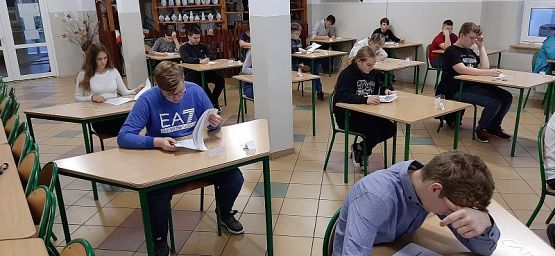  Grafika #9: Próbne egzaminy Ósmoklasistów