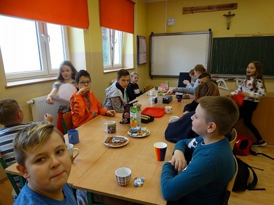  Grafika #3: Andrzejki w klasach IV - VIII