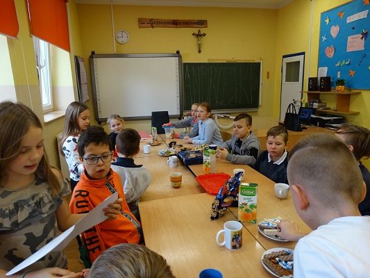  Grafika #4: Andrzejki w klasach IV - VIII