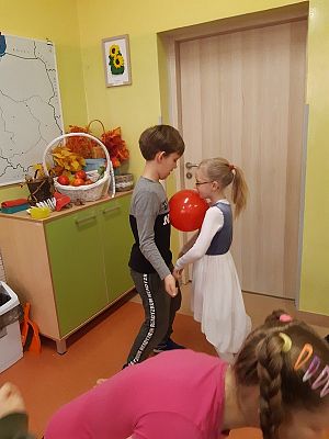  Grafika #25: Andrzejki w klasach I-III