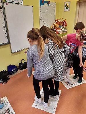  Grafika #35: Andrzejki w klasach I-III