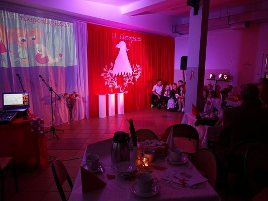  Grafika #0: 101 rocznica odzyskania niepodległości przez Polskę