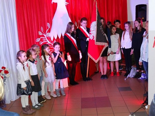  Grafika #67: 101 rocznica odzyskania niepodległości przez Polskę