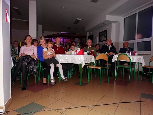  Grafika #43: 101 rocznica odzyskania niepodległości przez Polskę