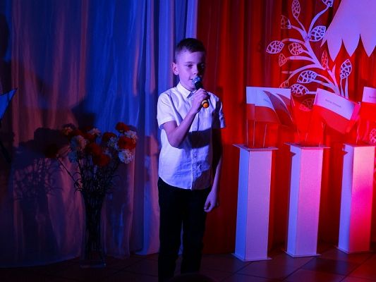  Grafika #37: 101 rocznica odzyskania niepodległości przez Polskę