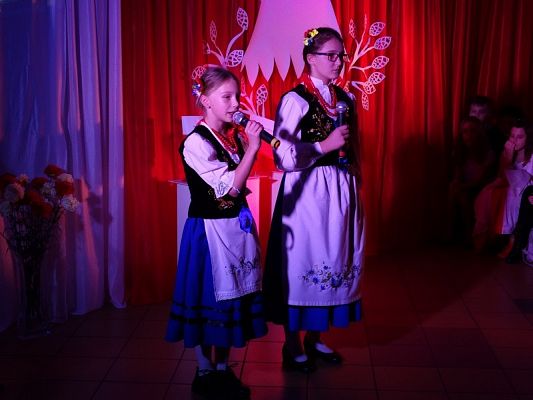  Grafika #35: 101 rocznica odzyskania niepodległości przez Polskę