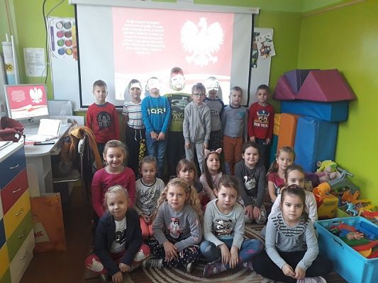  Grafika #0: Dzieci uczą rodziców - Ogólnopolska akcja edukacyjna