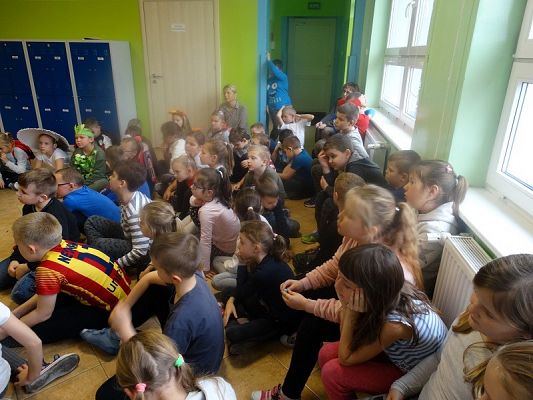  Grafika #42: Dzień Głośnego Czytania 2019