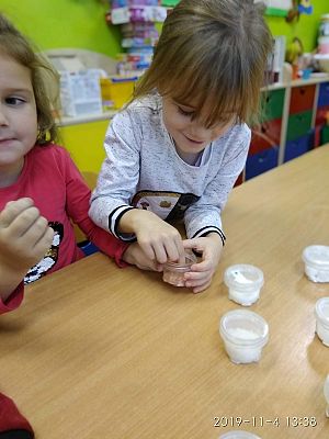  Grafika #7: Zajęcia laboratoryjne w oddziale przedszkolnym