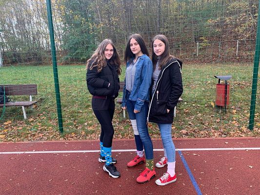 Grafika #7: Dzień Kolorowej skarpetki