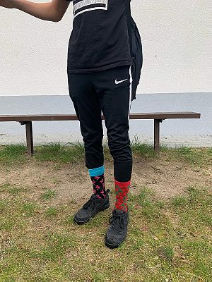 Grafika #9: Dzień Kolorowej skarpetki