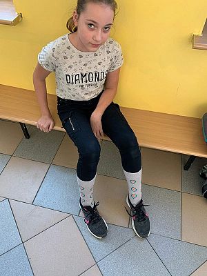 Grafika #6: Dzień Kolorowej skarpetki