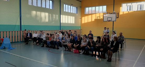  Grafika #6: Ślubowanie uczniów z kl. I oraz dzieci z oddziału przedszkolnego