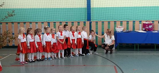  Grafika #10: Ślubowanie uczniów z kl. I oraz dzieci z oddziału przedszkolnego