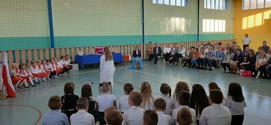  Grafika #15: Ślubowanie uczniów z kl. I oraz dzieci z oddziału przedszkolnego