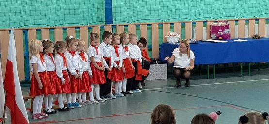  Grafika #0: Ślubowanie uczniów z kl. I oraz dzieci z oddziału przedszkolnego