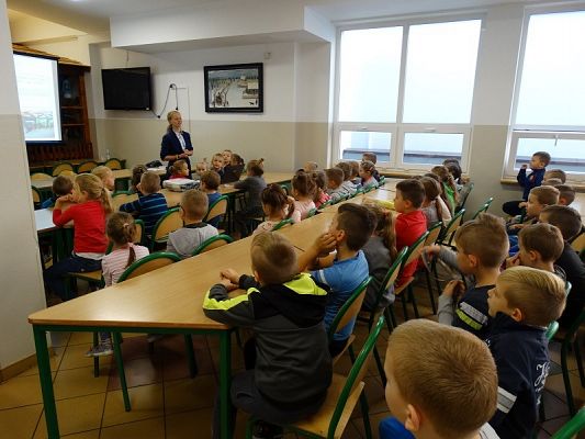 Grafika #3: Uczymy się segregacji śmieci