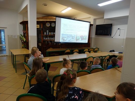 Grafika #0: Uczymy się segregacji śmieci