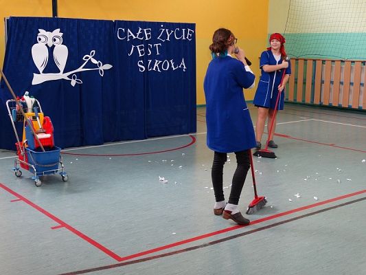  Grafika #12: Dzień Edukacji Narodowej