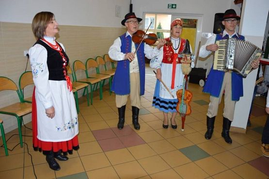  Grafika #11: Otwarcie Izby Regionalnej