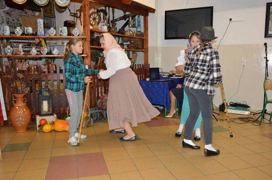  Grafika #24: Otwarcie Izby Regionalnej