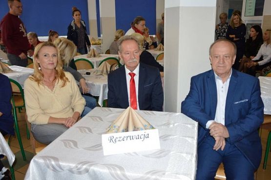  Grafika #2: Otwarcie Izby Regionalnej