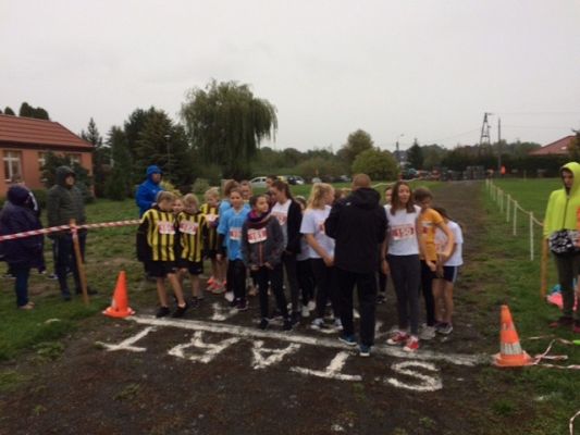  Grafika #1: Gminne Zawody w drużynowych biegach przełajowych