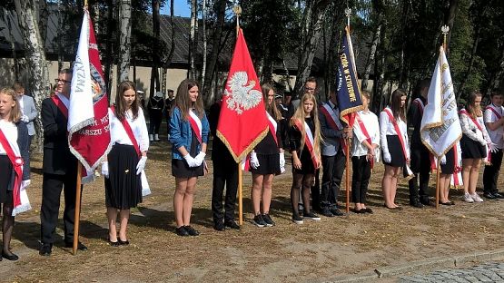 Grafika #2: 80. rocznica pierwszego transportu więźniów do obozu Stutthof.