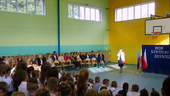  Grafika #2: Rozpoczęcie roku szkolnego 2019/2020