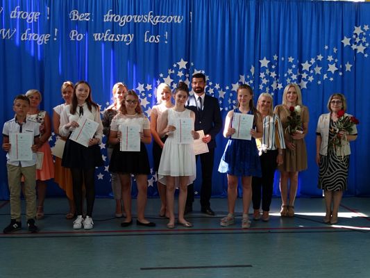  Grafika #48: Zakończenie roku szkolnego 2018/2019