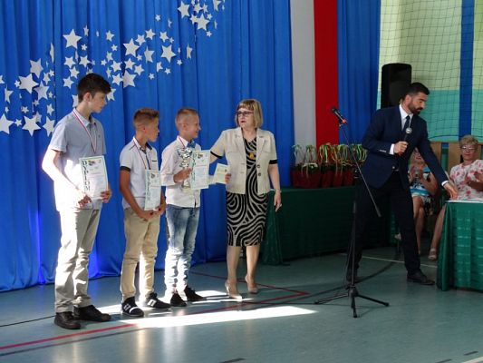  Grafika #40: Zakończenie roku szkolnego 2018/2019