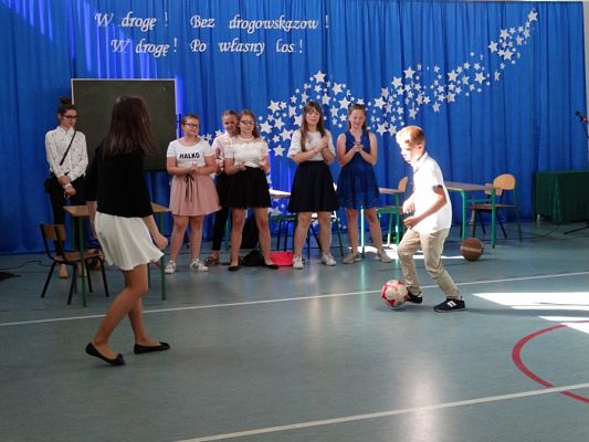  Grafika #104: Zakończenie roku szkolnego 2018/2019