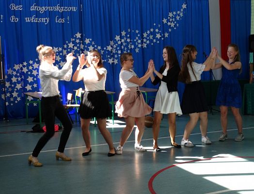  Grafika #77: Zakończenie roku szkolnego 2018/2019