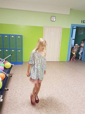 Grafika #8: Biwak kl. III w szkole