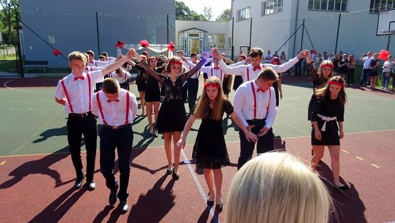  Grafika #29: Zakończenie roku - klasa 8 i III GIM