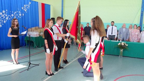  Grafika #18: Zakończenie roku - klasa 8 i III GIM