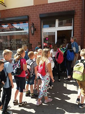 Grafika #10: Wycieczka dla uczniów osiągających najlepsze wyniki w nauce