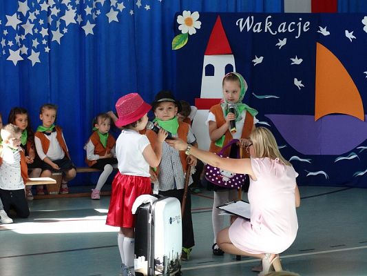 Grafika #11: Pożegnanie roku szkolnego 2018/2019 przez oddziały przedszkolne