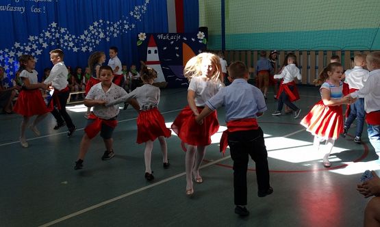 Grafika #21: Pożegnanie roku szkolnego 2018/2019 przez oddziały przedszkolne