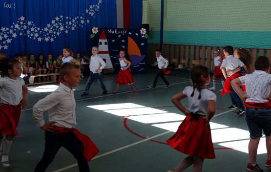 Grafika #63: Pożegnanie roku szkolnego 2018/2019 przez oddziały przedszkolne