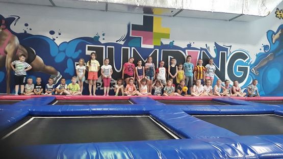 Grafika #13: Wycieczka do Świata Trampolin w Lęborku