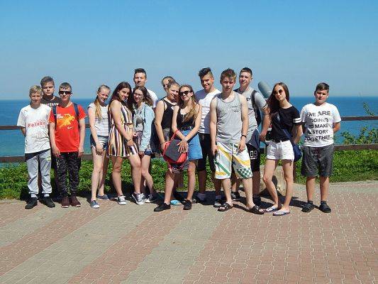  Grafika #1: Wycieczka klasy VIII do Jastrzębiej Góry