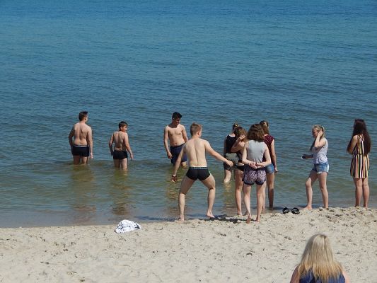  Grafika #99: Wycieczka klasy VIII do Jastrzębiej Góry