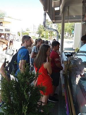  Grafika #73: Wycieczka klasy VIII do Jastrzębiej Góry