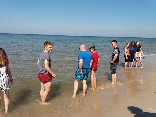  Grafika #68: Wycieczka klasy VIII do Jastrzębiej Góry