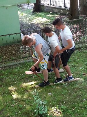  Grafika #107: Wycieczka klasy VIII do Jastrzębiej Góry