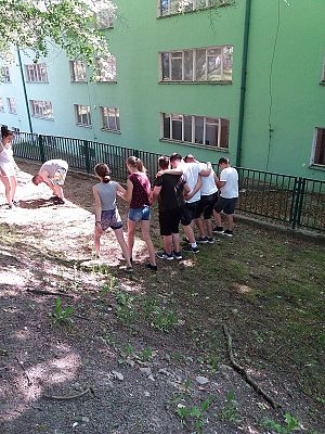  Grafika #188: Wycieczka klasy VIII do Jastrzębiej Góry