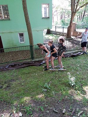  Grafika #72: Wycieczka klasy VIII do Jastrzębiej Góry