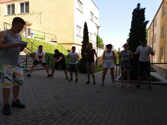  Grafika #115: Wycieczka klasy VIII do Jastrzębiej Góry